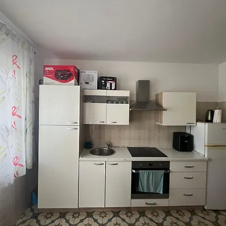 公寓 Celestina 伊佐拉