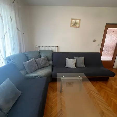 Celestina 公寓 伊佐拉